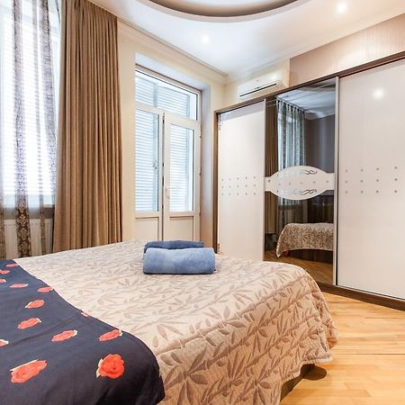 Sweet Home Apartment Тбилиси Стая снимка