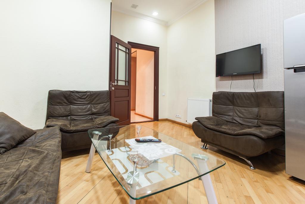 Sweet Home Apartment Тбилиси Стая снимка