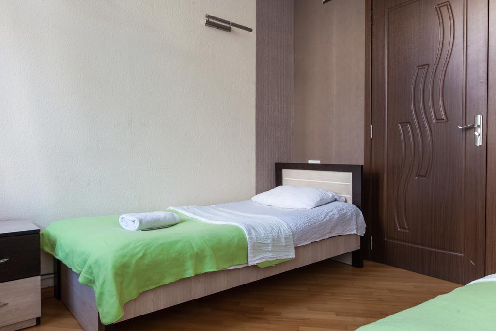 Sweet Home Apartment Тбилиси Стая снимка