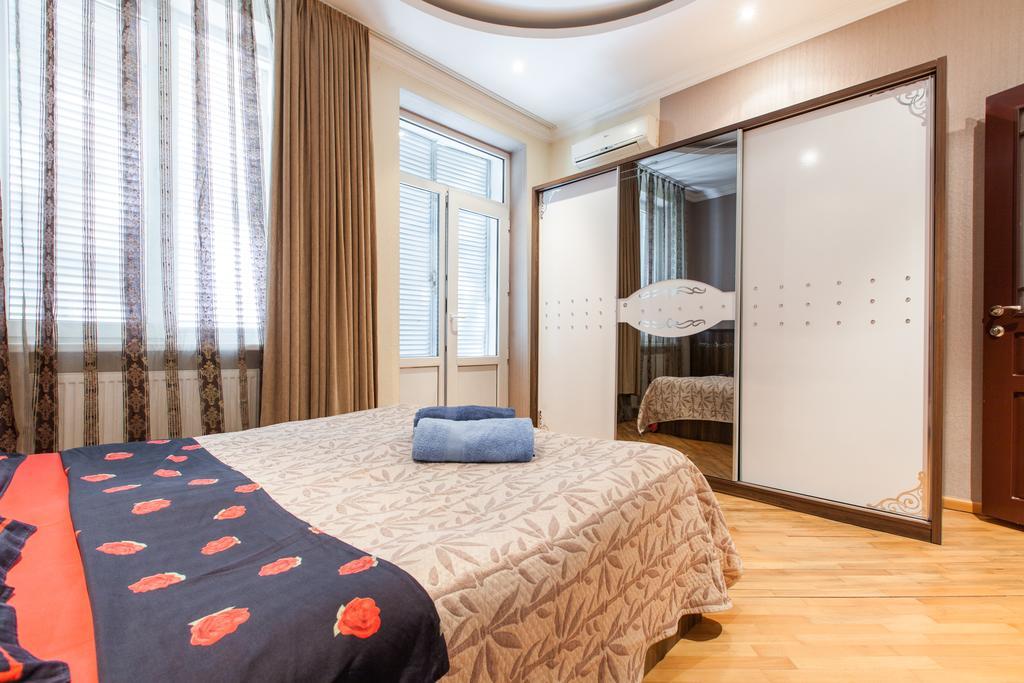 Sweet Home Apartment Тбилиси Стая снимка