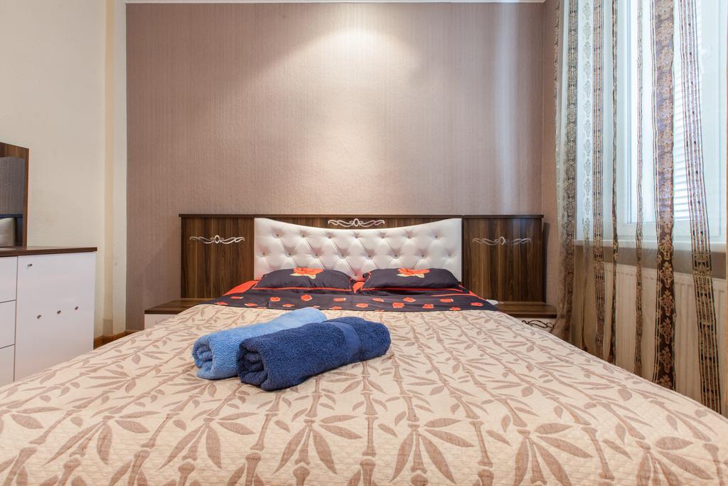 Sweet Home Apartment Тбилиси Стая снимка