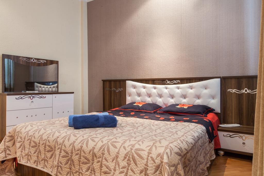 Sweet Home Apartment Тбилиси Стая снимка