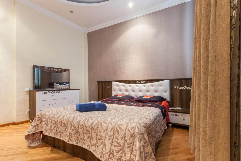 Sweet Home Apartment Тбилиси Стая снимка