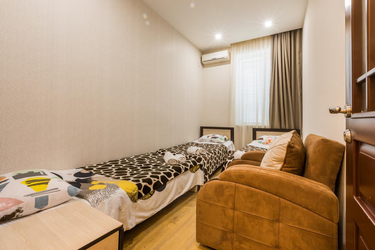 Sweet Home Apartment Тбилиси Екстериор снимка